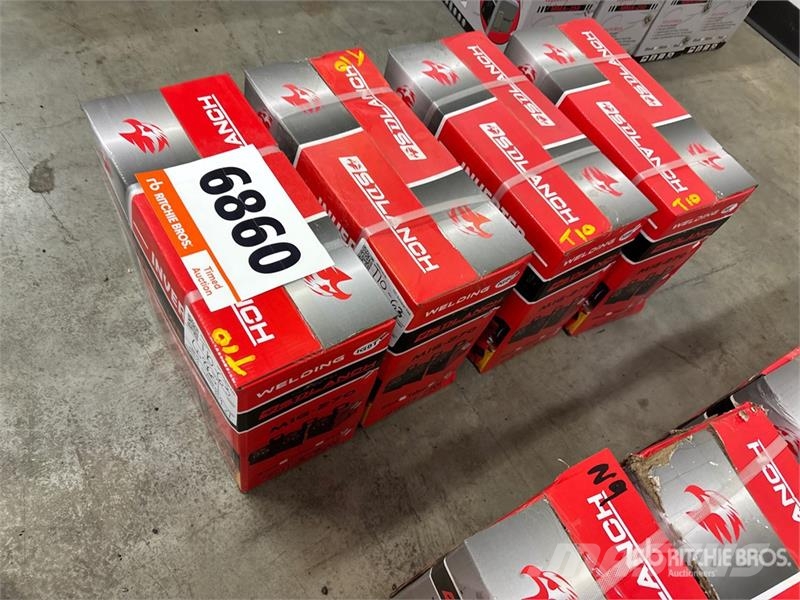 Quantity of (4) MIG-270 115 A MIG Electric Welder Máquinas de soldar