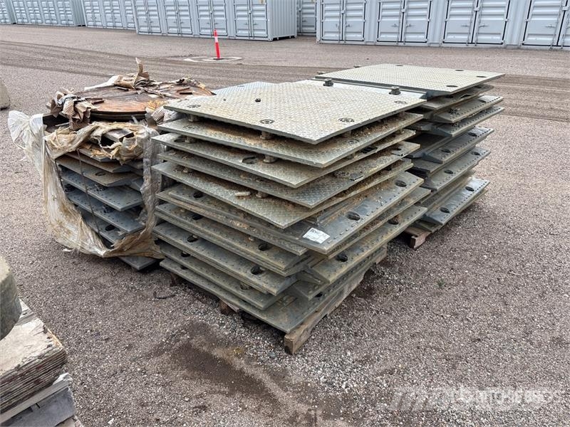  Quantity of (4) Pallets of Crane Mats Pacēlāju/krānu aprīkojums