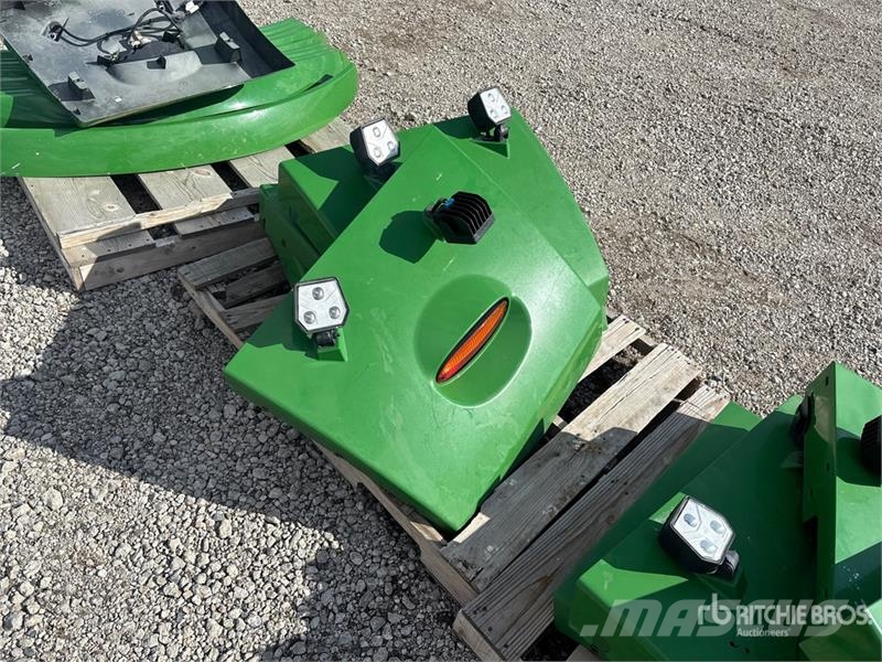 Quantity of (4) Pallets of John Deere X9 Parts Další
