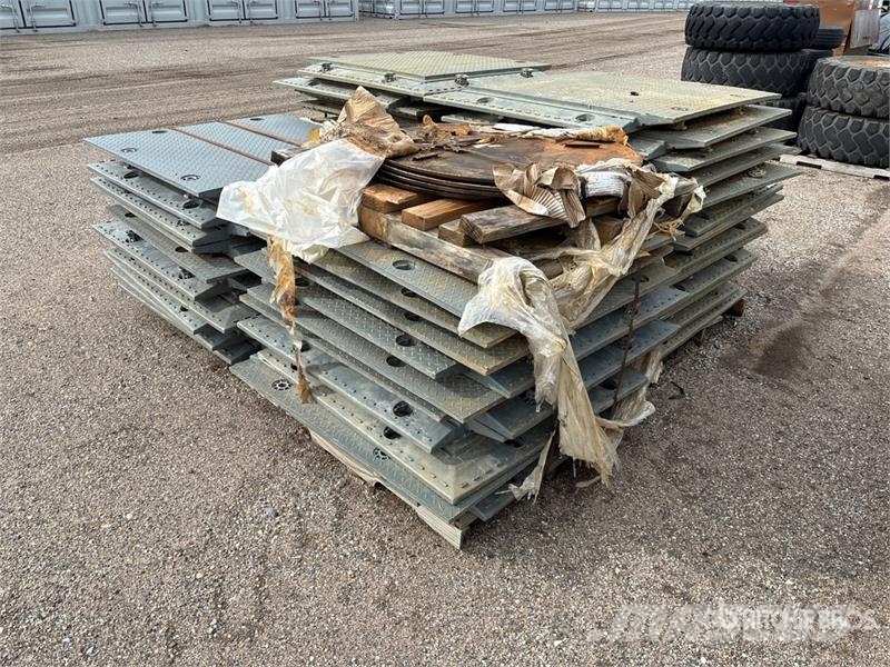  Quantity of (4) Pallets of Crane Mats Pacēlāju/krānu aprīkojums