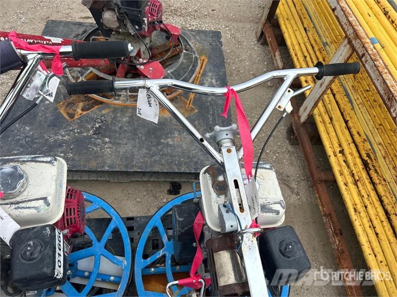 Quantity of (4) Pneumatic Concrete Trowels Építőipar - Egyebek