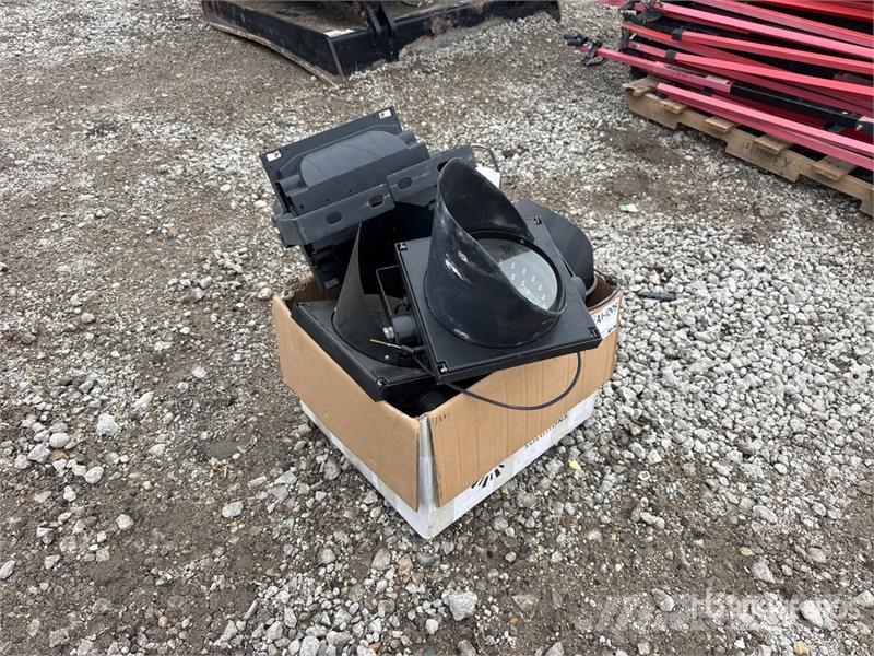 Quantity of (4) Single Traffic Light Gaismas torņi