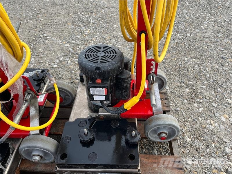 Quantity of (4) Square Scrub EBG28 Walk-Behind Ele Druge prikolice