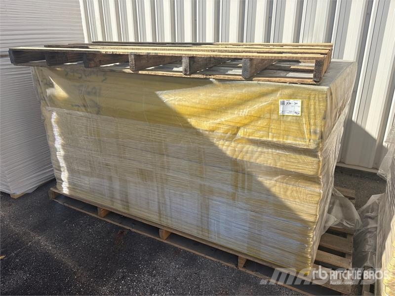 Quantity of (46) 1 in x 48 in x 85 in Fiberglass I Vitle, dvigala in gradbeni dvižni sistemi