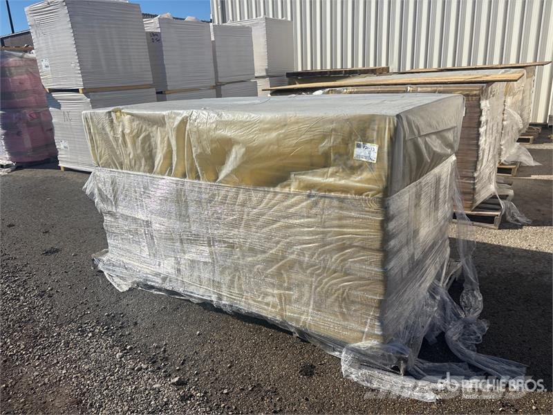 Quantity of (46) 1 in x 48" in x 85 in Fiberglass Vitle, dvigala in gradbeni dvižni sistemi