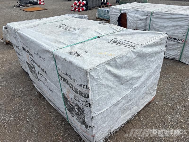 Quantity of (48) 3/4 in T G Fire Retardant Plywood Andet tilbehør