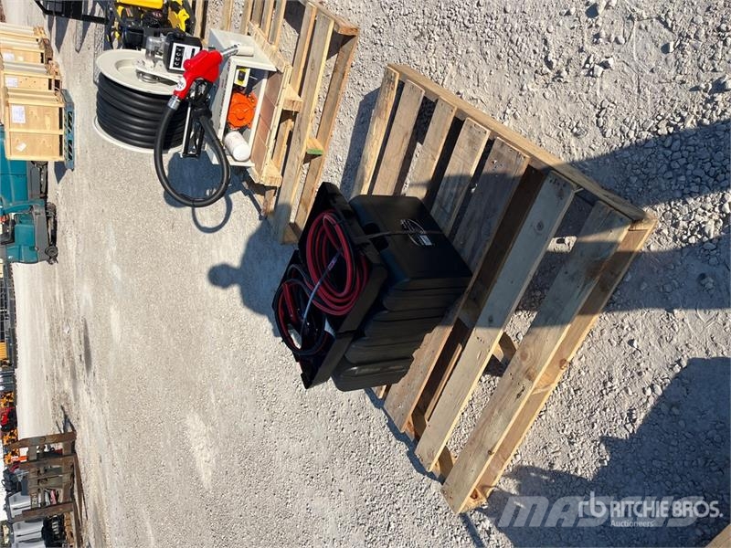  Quantity of (5) 25 ft 800 AMP Extra HD Booster Cab مكونات أخرى