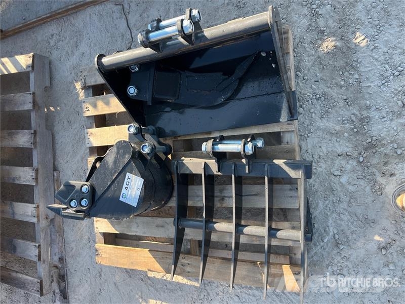 Quantity of (5) AGT 12EX-SET5 Mini Excavator Atta Outros componentes
