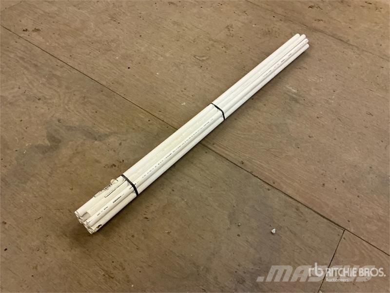 Quantity of 5 ft x 3/4 in PVC Pipe Kastmissüsteemid