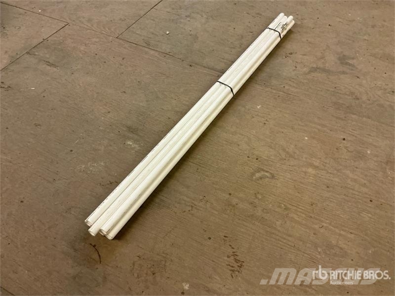 Quantity of 5 ft x 3/4 in PVC Pipe Kastmissüsteemid