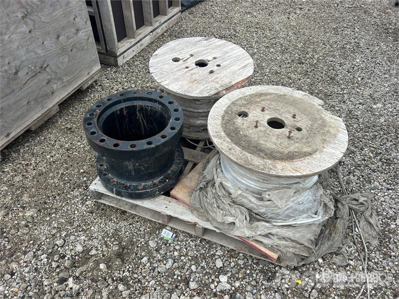  Quantity of (5) Reels of Cable Otros componentes