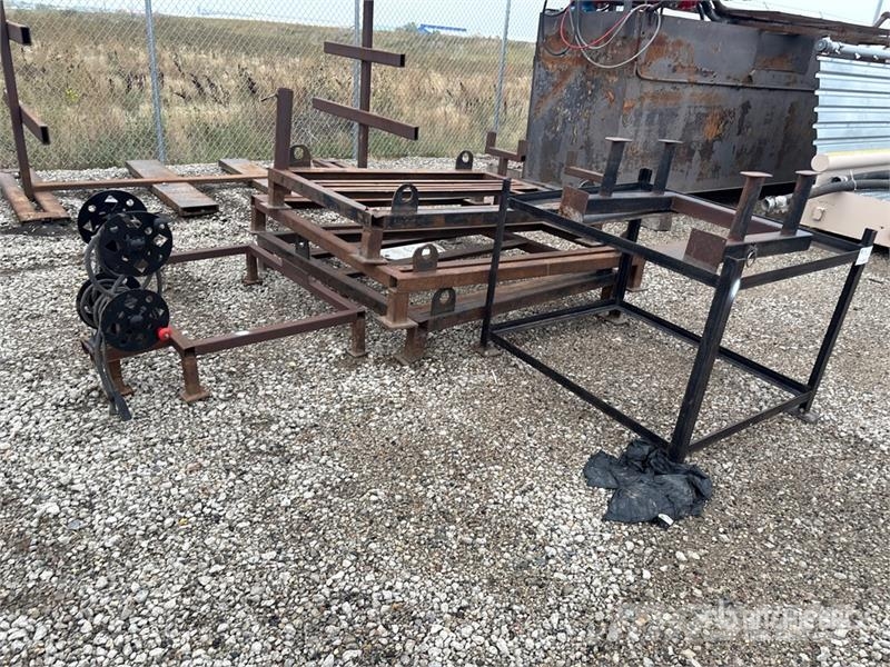  Quantity of (5) Steel Racks 吊車起重機、絞車吊貨機和物料升降機