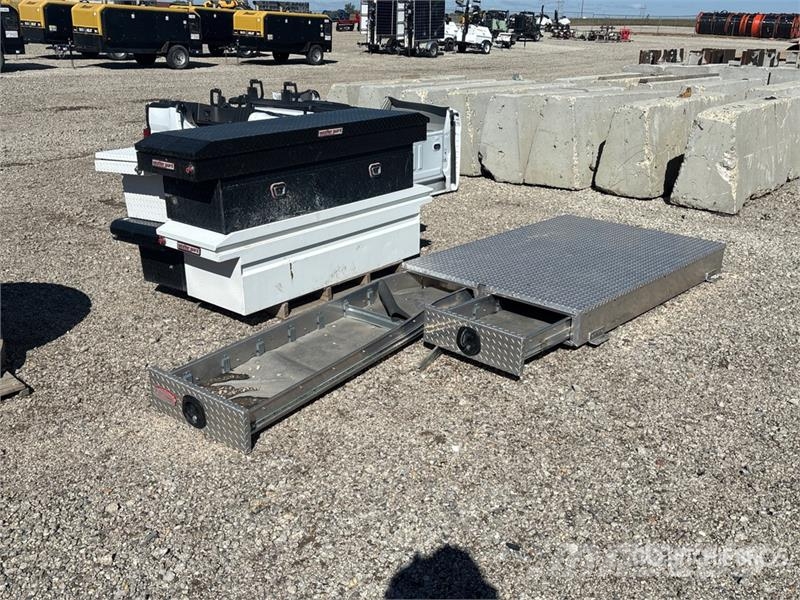 Quantity of (5) Tool Box Costruzioni - Altro