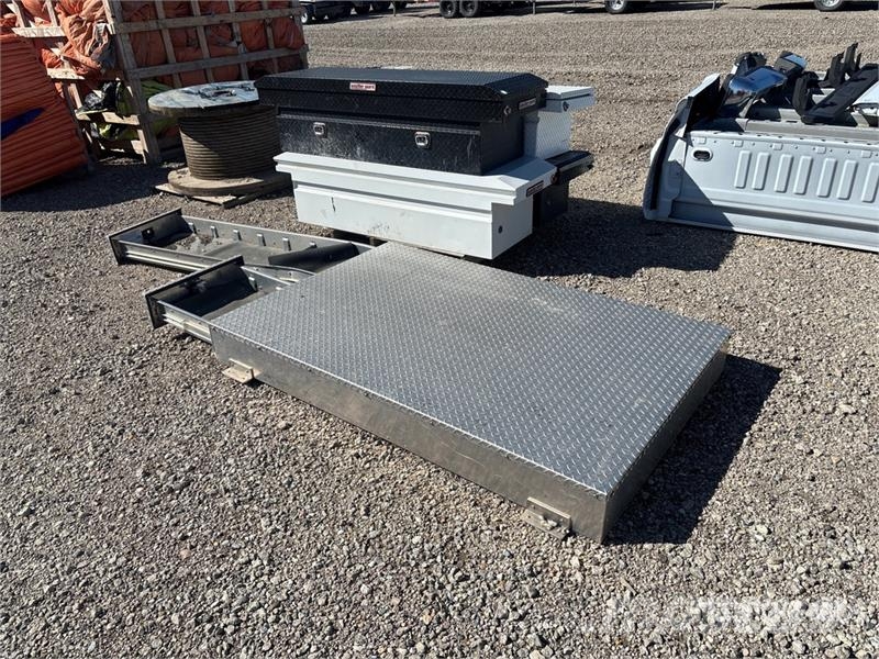 Quantity of (5) Tool Box Costruzioni - Altro