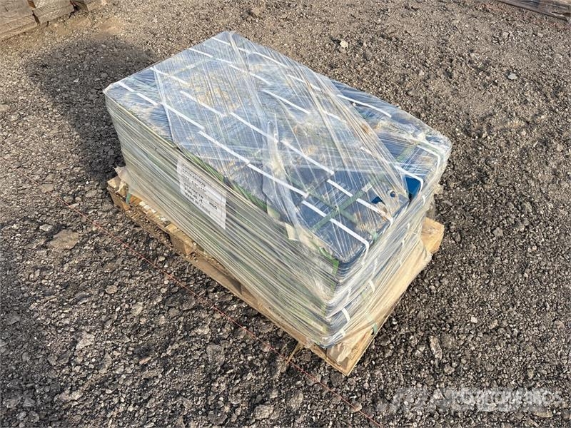  Quantity of (50) Boxes of 5/8 in x 10 in Anchor Bo Montacargas y elevadores de material