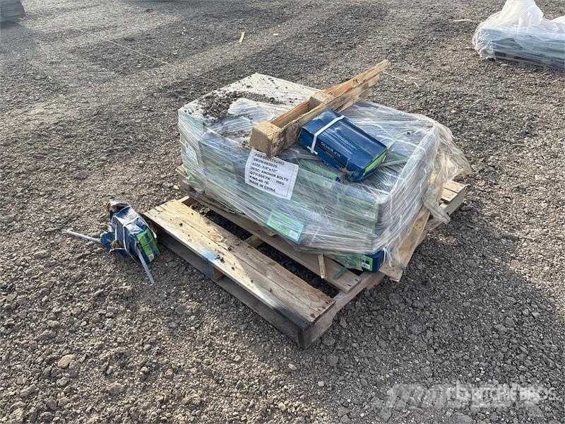  Quantity of (50) Boxes of 5/8 in x 10 in Anchor Bo Montacargas y elevadores de material