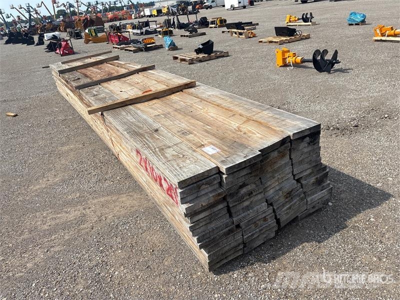 Quantity of (56) 2 in x 10 in x 20 ft SYP Lumber Andet tilbehør