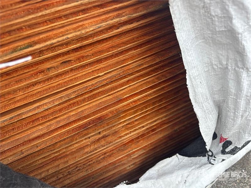 Quantity of (56) 5/8 in Fire-retardant T& G Plywoo Andet tilbehør