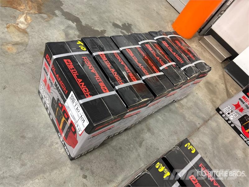 Quantity of (6) MIG-250 115 A MIG Electric Welder Svářecí stroje