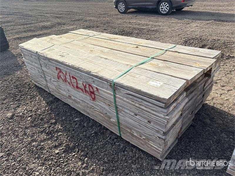  Quantity of (64) 2 in x 12 in x 8 ft SYP Lumber Outros componentes
