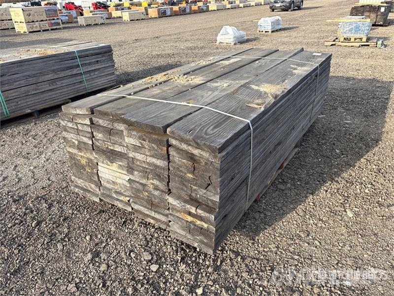  Quantity of (64) 2 in x 12 in x 8 ft SYP Lumber Outros componentes