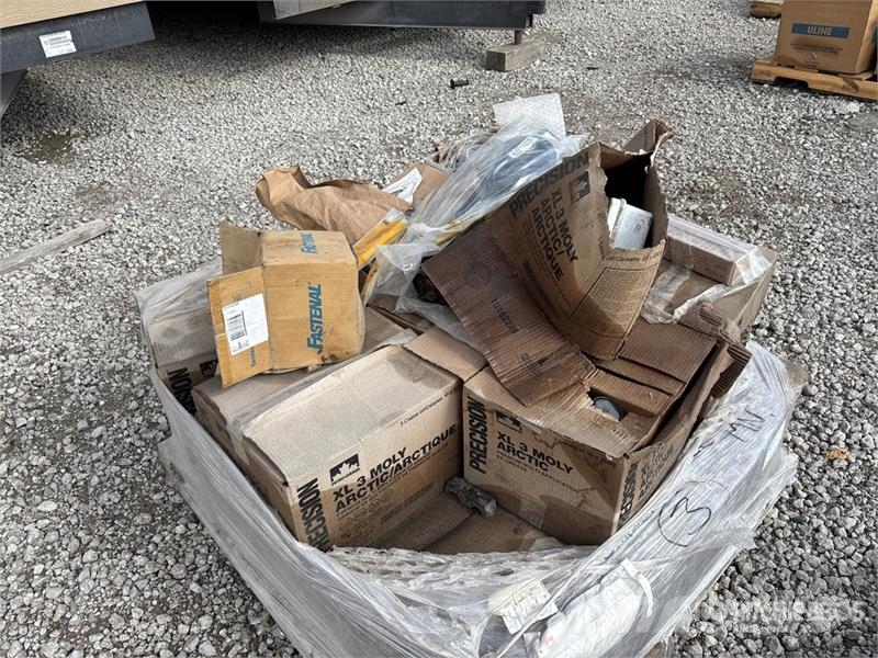 Quantity of (7) Pallets of Parts Andet tilbehør