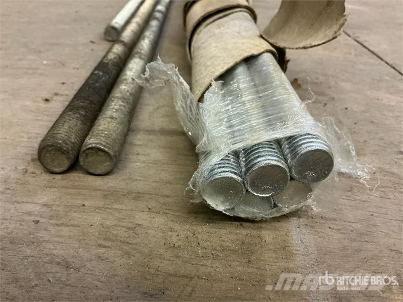  Quantity of (8) 10 ft Steel Threaded Rods Подъемно-транспортное оборудование и грузовые лифты