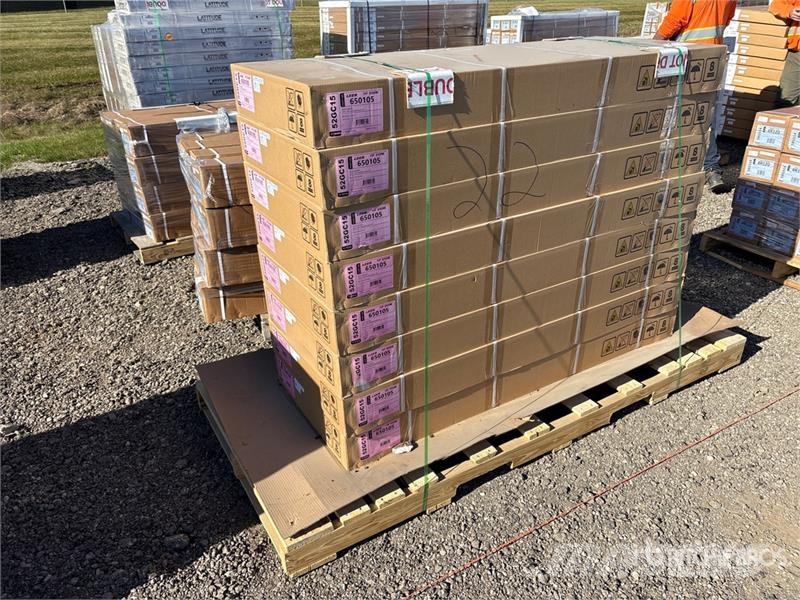  Quantity of (8) Leer HF650M Quad-Folding Tonneau C Transportes - Outros
