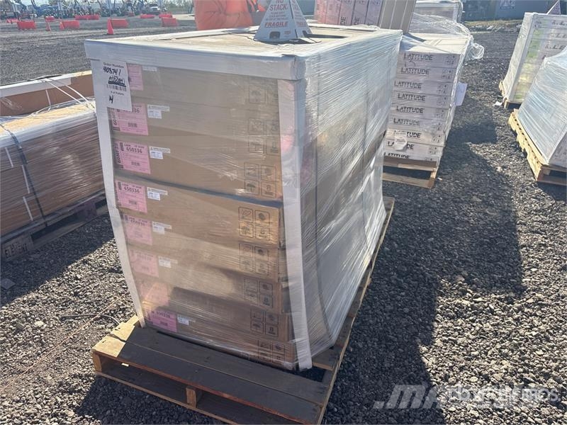 Quantity of (8) Leer HF650M Quad-Folding Tonneau C Transportes - Outros