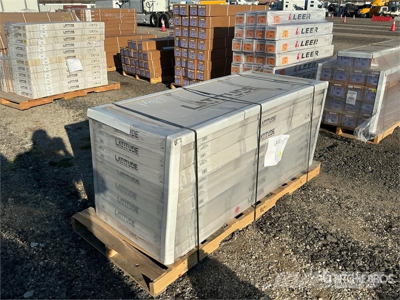 Quantity of (8) Leer Latitude Soft Folding Tonneau Otros componentes