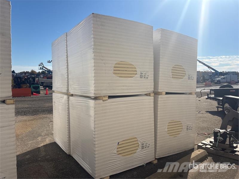  Quantity of (8) Pallets of Polyiso Insulation Vitle, dvigala in gradbeni dvižni sistemi