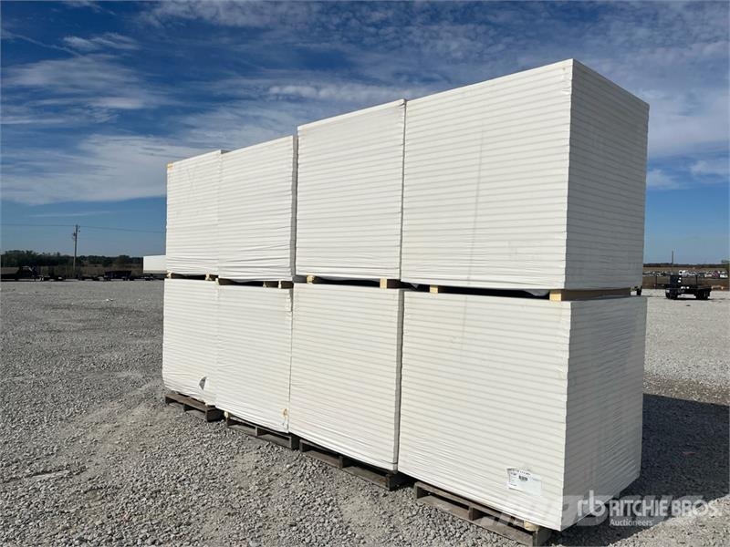 Quantity of (8) Pallets of Polyiso Insulation Seilwinden, Bauaufzüge und Lastenaufzüge
