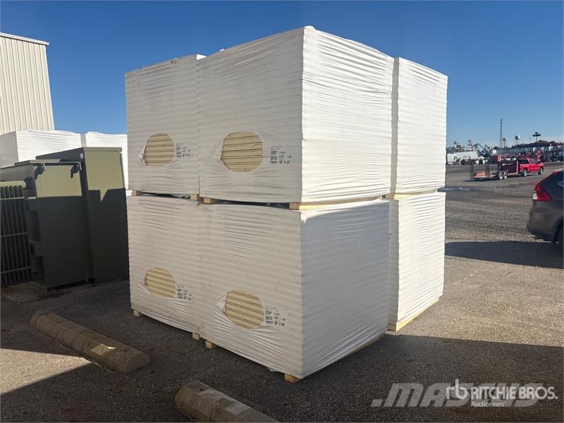Quantity of (8) Pallets of Polyiso Insulation Vitle, dvigala in gradbeni dvižni sistemi