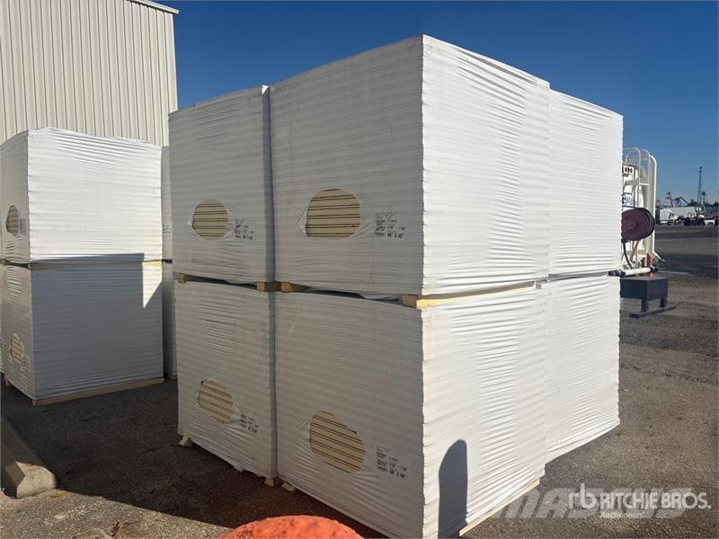  Quantity of (8) Pallets of Polyiso Insulation Vitle, dvigala in gradbeni dvižni sistemi