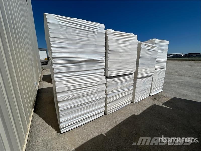 Quantity of (8) Polyiso Insulation Seilwinden, Bauaufzüge und Lastenaufzüge