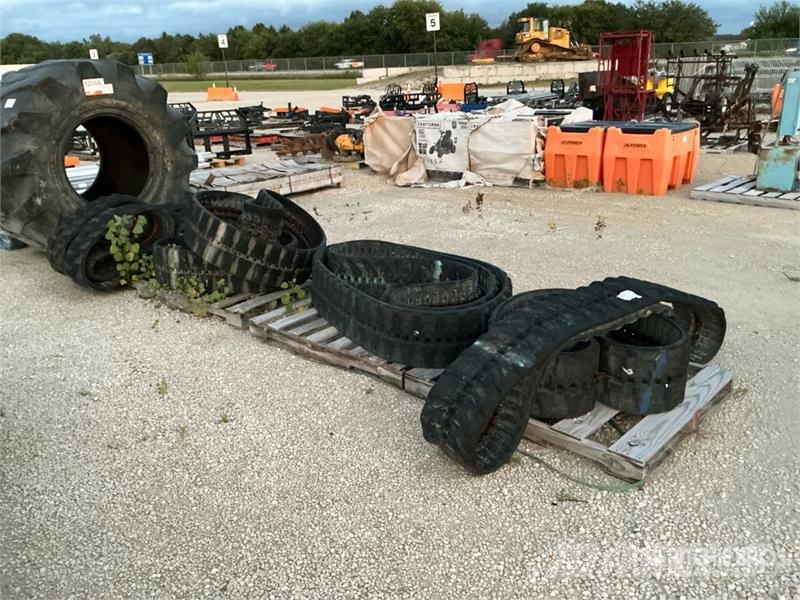 Quantity of (8) Tracks - Fits Compact Track Loader Other components