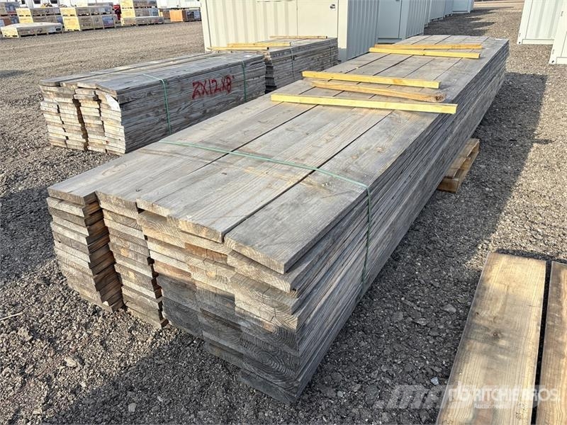  Quantity of (80) 2 in x 10 in x 18 ft SYP Lumber Outros componentes