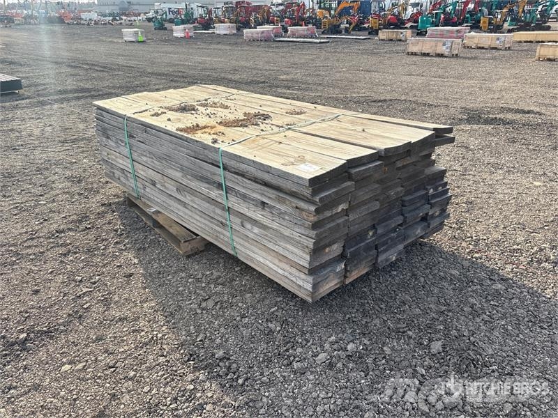  Quantity of (80) 2 in X 10 in X 8 ft SYP Lumber Outros componentes