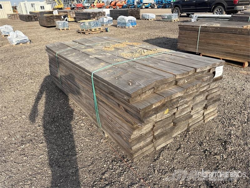  Quantity of (80) 2 in X 10 in X 8 ft SYP Lumber Outros componentes