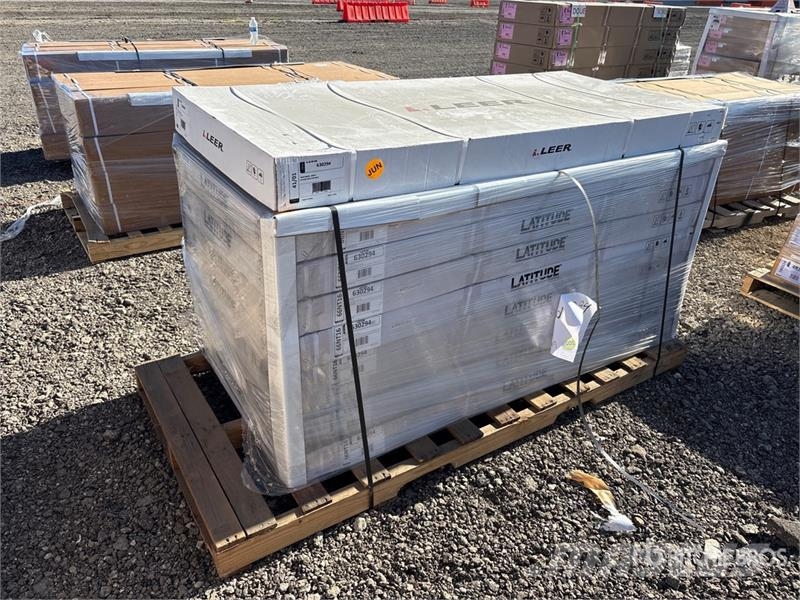 Quantity of (9) Leer Latitude Soft Folding Tonneau 其他組件