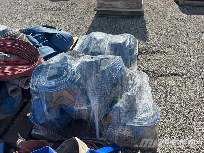  Quantity of (9) Pallets of Hose その他部品