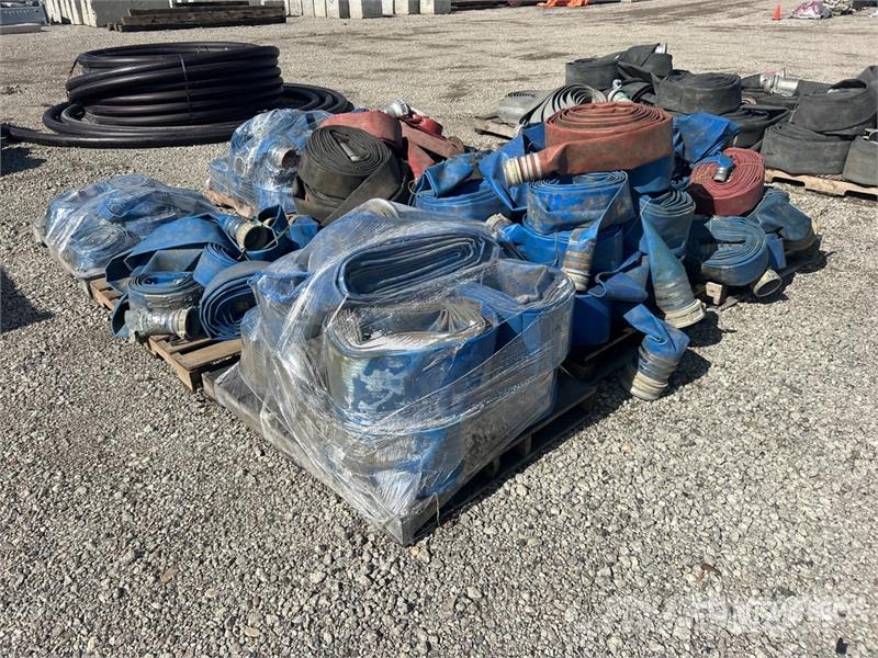  Quantity of (9) Pallets of Hose その他部品
