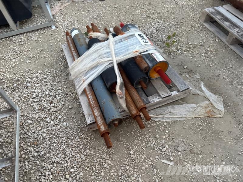  Quantity of (9) Roller Pins 其他