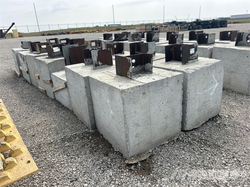 Quantity of Concrete Barrier Other components
