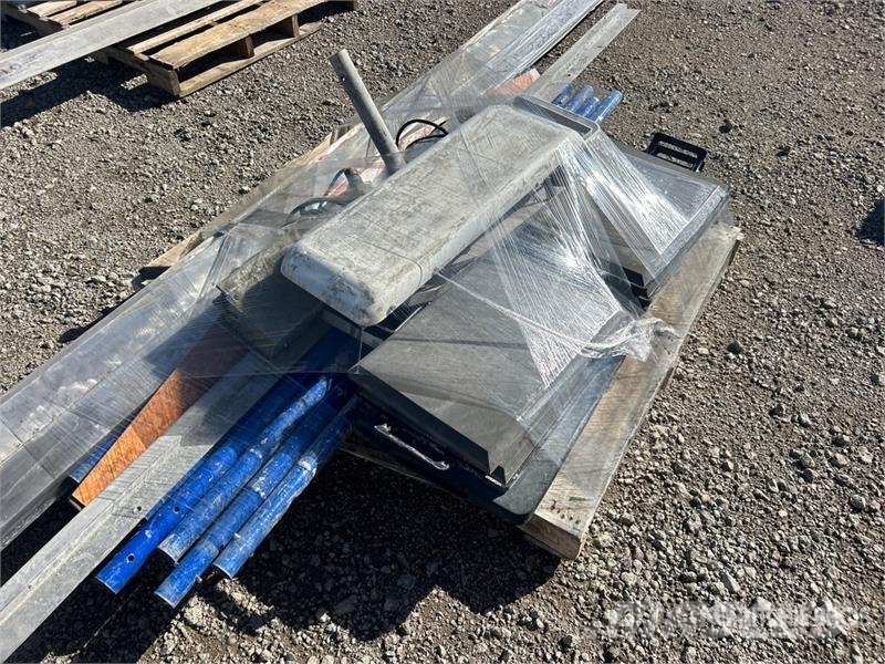 Quantity of Concrete Finishing Tools Sonstige Baumaschinen