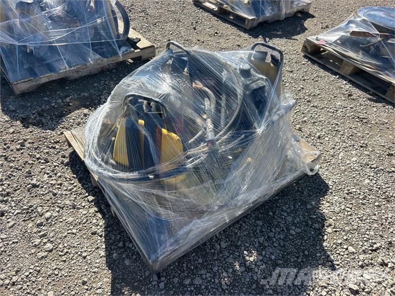 Quantity of Concrete Vibrator 진동롤러