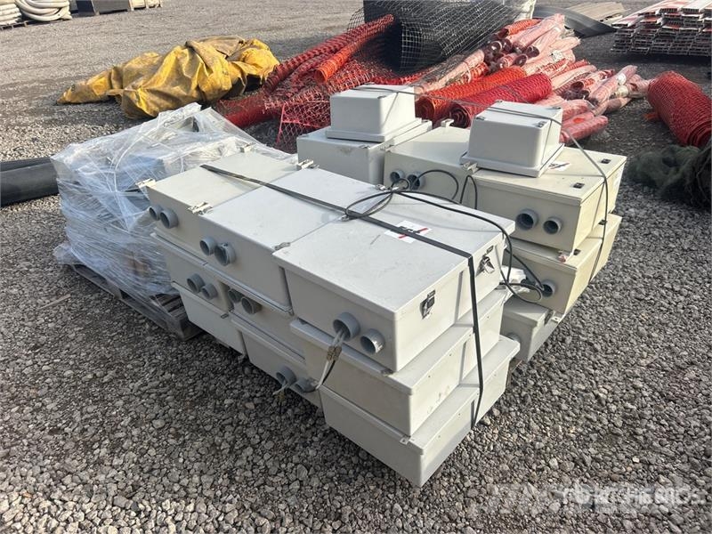Quantity of Data logger Cabinets 건설 장비 - 기타