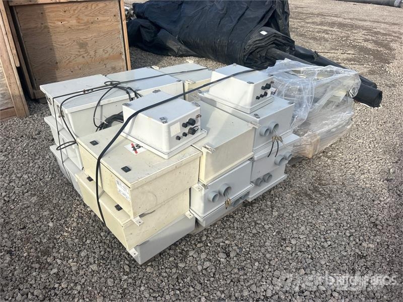Quantity of Data logger Cabinets 건설 장비 - 기타