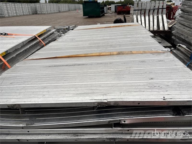  Quantity of Decking Drugi deli