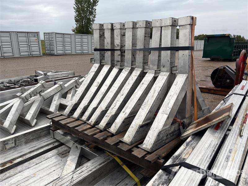  Quantity of Decking Drugi deli
